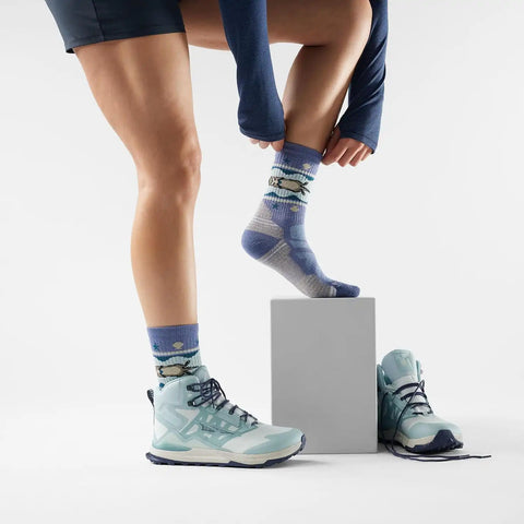 Smartwool Women's Hike Light Cushion Otter Float Crew Socks